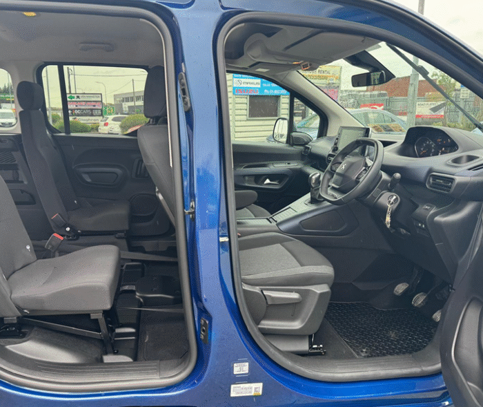 2019 Peugeot Rifter Horizon Wheelchair Accessible Vehicle Hire - Image 8