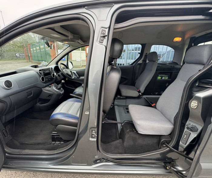 2014 Peugeot Partner Wheelchair Accessible Vehicle Hire - Image 3
