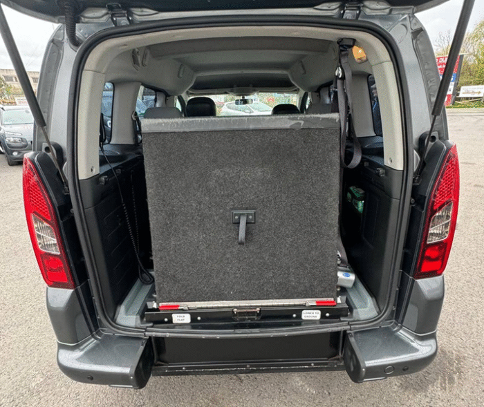 2014 Peugeot Partner Wheelchair Accessible Vehicle Hire - Image 6