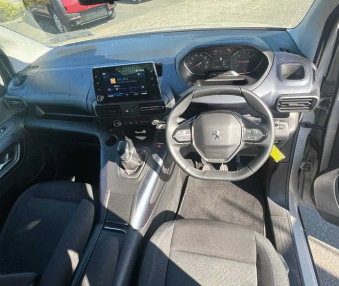 2020 Peugeot Rifter Wheelchair Accessible Vehicle Hire - Image 6